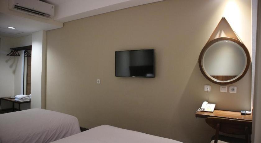 Hotel Bianco Costel Bogor Exterior foto