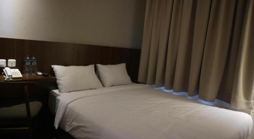 Hotel Bianco Costel Bogor Exterior foto